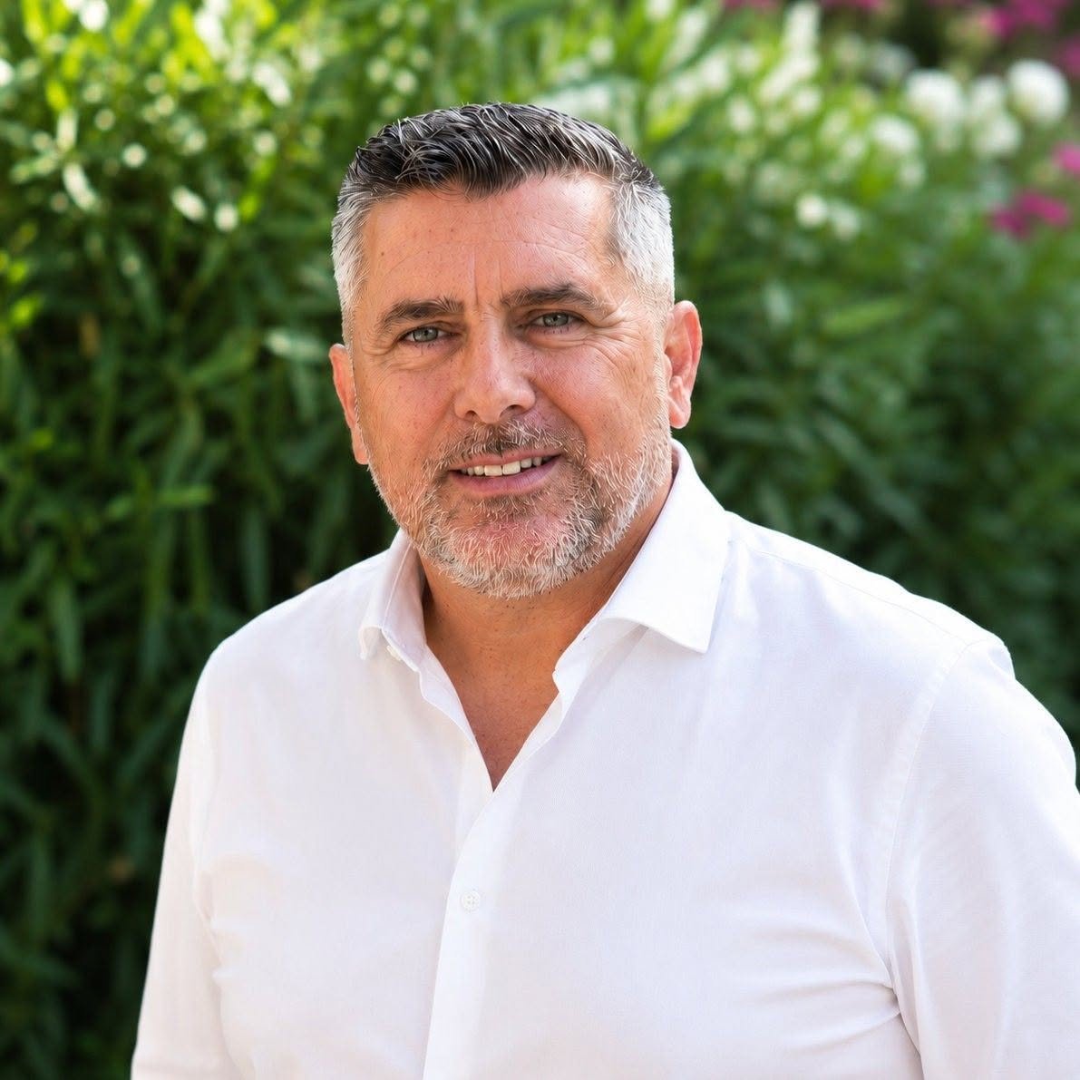 Bernard Santos